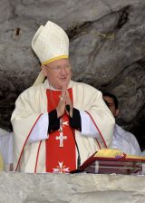 2013 Lourdes Pilgrimage - SATURDAY TRI MASS GROTTO (106/140)